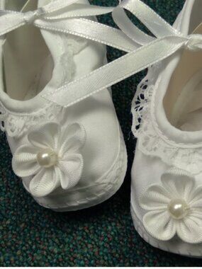 Infant baby white cotton christening baptism shoes size 2 infant